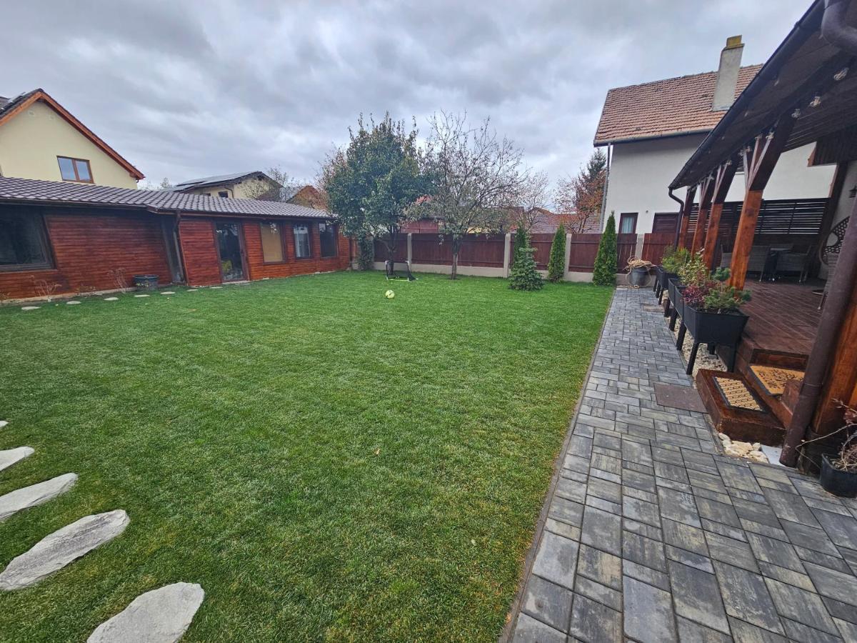 Arbor Inn Braşov Exterior foto