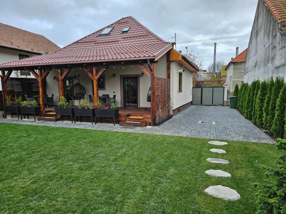 Arbor Inn Braşov Exterior foto